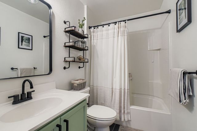 1713 Abby Creek Drive, Little Elm, TX 75068