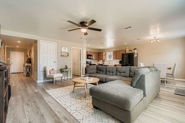 1713 Abby Creek Drive, Little Elm, TX 75068