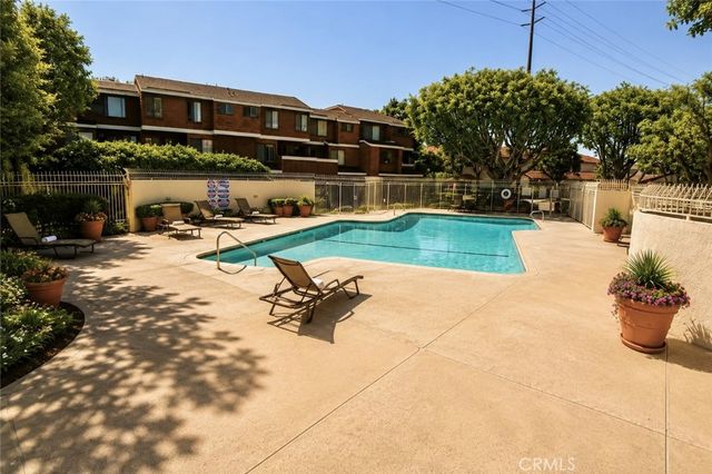 13110 Creek View 202, Garden Grove, CA 92844