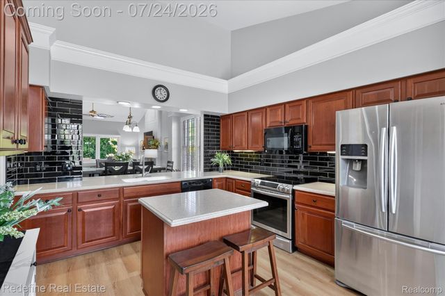 51370 Plymouth Heights Lane, Plymouth Charter Township, MI 48170
