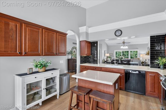 51370 Plymouth Heights Lane, Plymouth Charter Township, MI 48170
