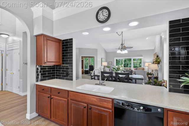 51370 Plymouth Heights Lane, Plymouth Charter Township, MI 48170