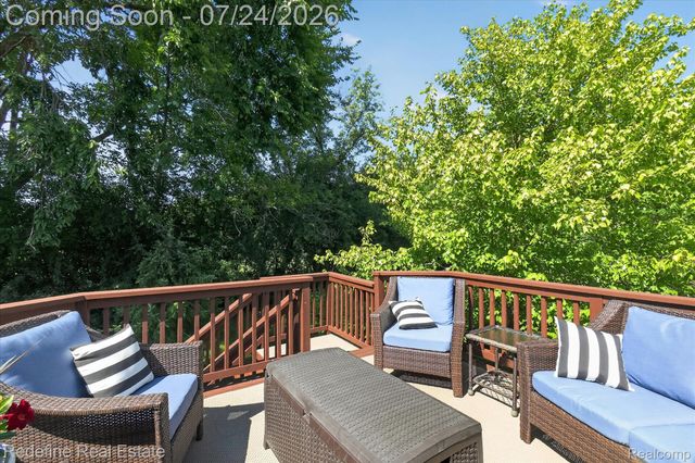 51370 Plymouth Heights Lane, Plymouth Charter Township, MI 48170
