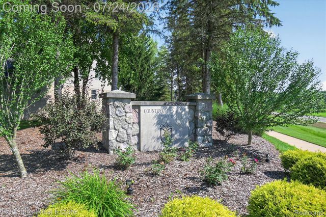 51370 Plymouth Heights Lane, Plymouth Charter Township, MI 48170