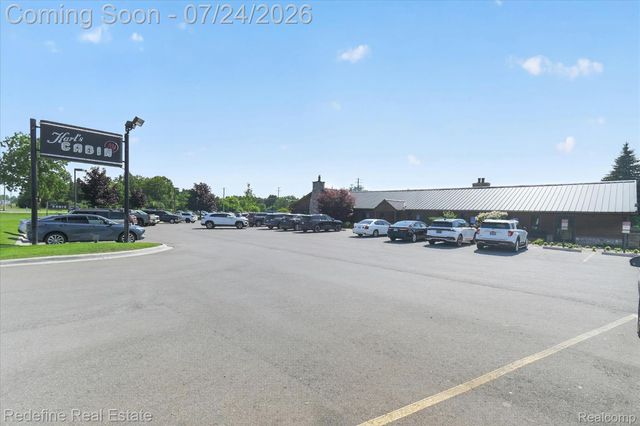 51370 Plymouth Heights Lane, Plymouth Charter Township, MI 48170