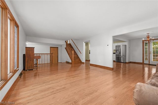 1470 Hawthorne Drive, Vermilion, OH 44089