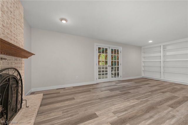 1470 Hawthorne Drive, Vermilion, OH 44089