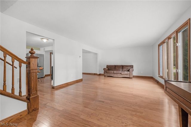 1470 Hawthorne Drive, Vermilion, OH 44089