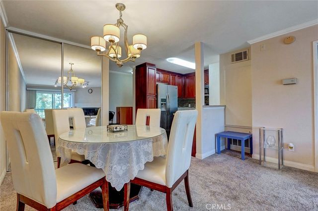 5545 Canoga Avenue 220, Woodland Hills, CA 91367
