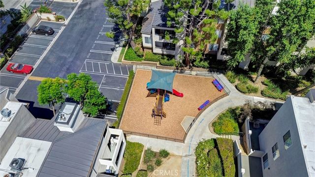 5545 Canoga Avenue 220, Woodland Hills, CA 91367