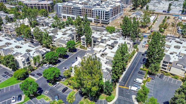 5545 Canoga Avenue 220, Woodland Hills, CA 91367