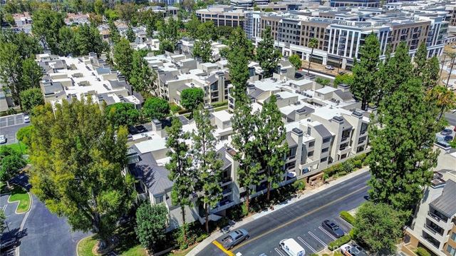5545 Canoga Avenue 220, Woodland Hills, CA 91367