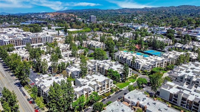 5545 Canoga Avenue 220, Woodland Hills, CA 91367