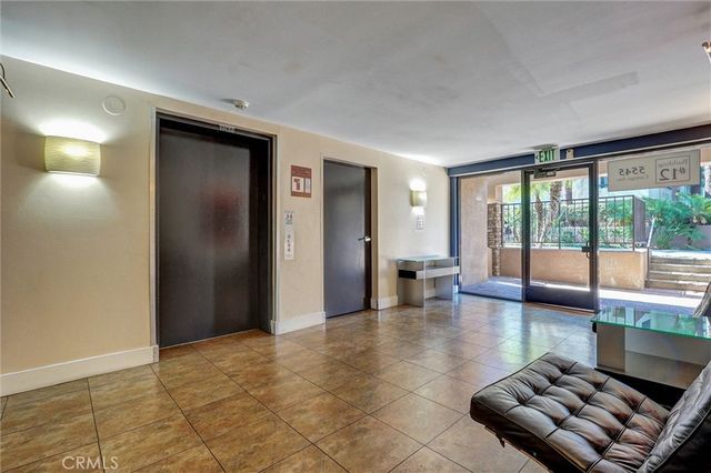 5545 Canoga Avenue 220, Woodland Hills, CA 91367