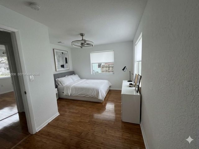 7720 Raleigh St, Hollywood, FL 33024