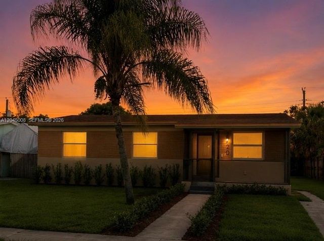 7720 Raleigh St, Hollywood, FL 33024