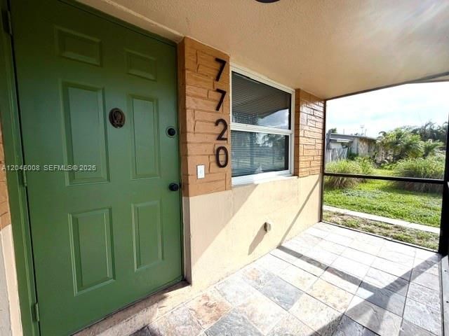 7720 Raleigh St, Hollywood, FL 33024