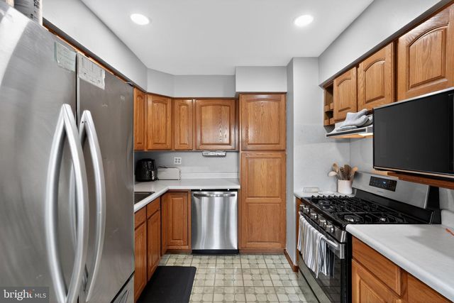 10211 AMBRIDGE PL, Philadelphia, PA 19114