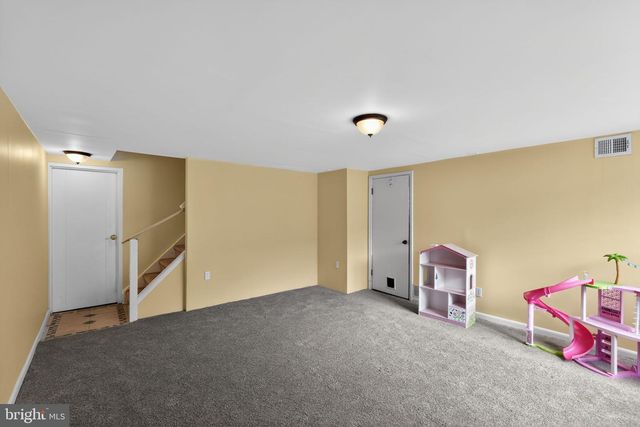 10211 AMBRIDGE PL, Philadelphia, PA 19114