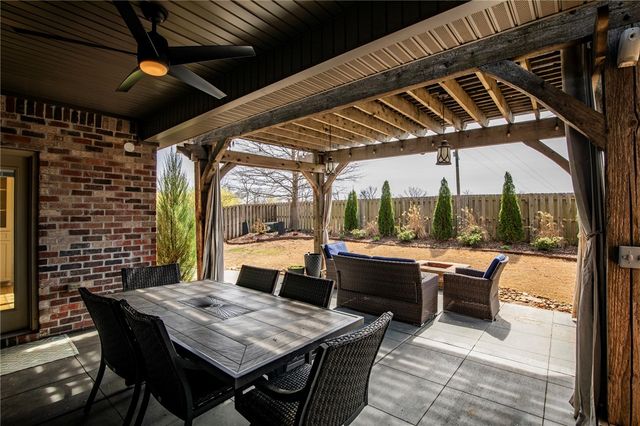 5620 Brighton Road, Rogers, AR 72758