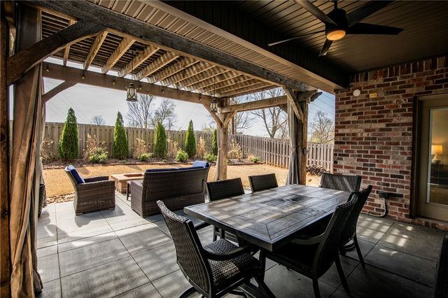 5620 Brighton Road, Rogers, AR 72758