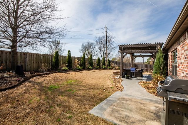 5620 Brighton Road, Rogers, AR 72758