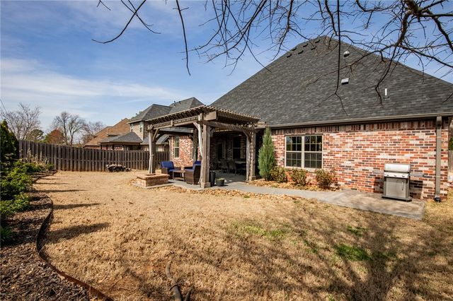 5620 Brighton Road, Rogers, AR 72758