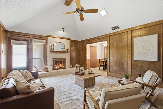 2001 Espinosa Drive, Carrollton, TX 75010