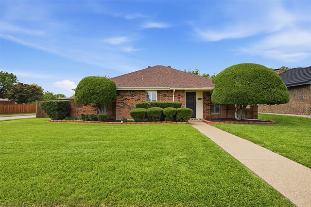 2001 Espinosa Drive, Carrollton, TX 75010