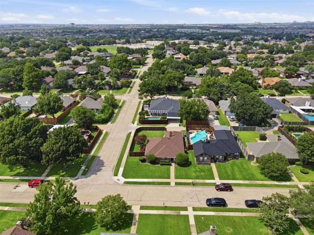 2001 Espinosa Drive, Carrollton, TX 75010