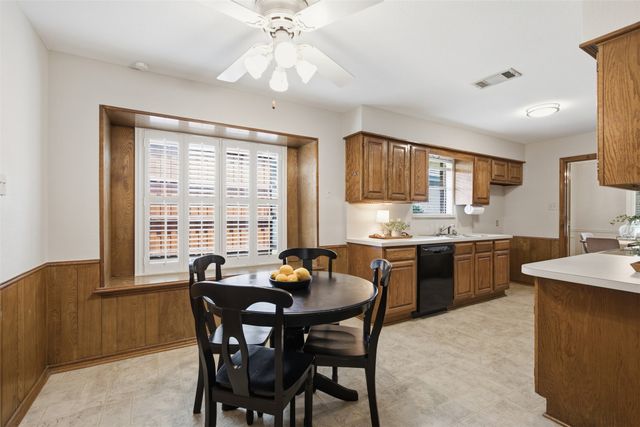 2001 Espinosa Drive, Carrollton, TX 75010