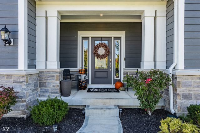 14795 Thornapple Drive, Carmel, IN 46032