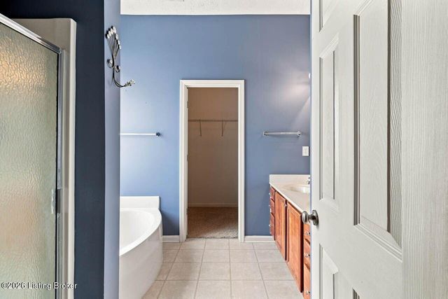 11421 Top Walnut Loop, Louisville, KY 40229