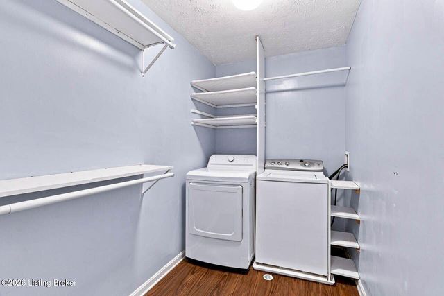 11421 Top Walnut Loop, Louisville, KY 40229