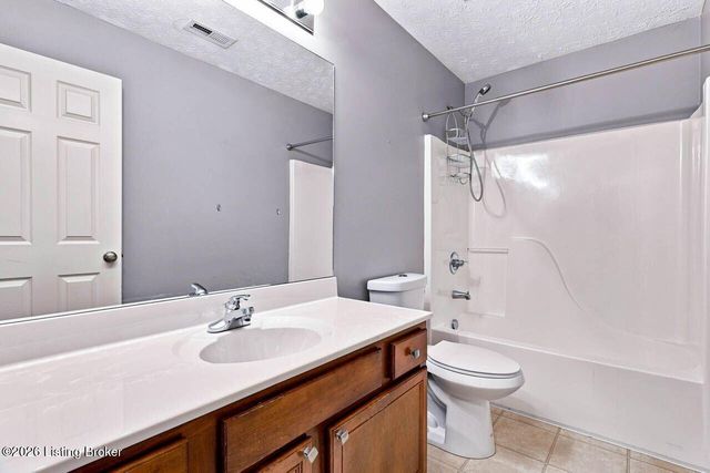 11421 Top Walnut Loop, Louisville, KY 40229