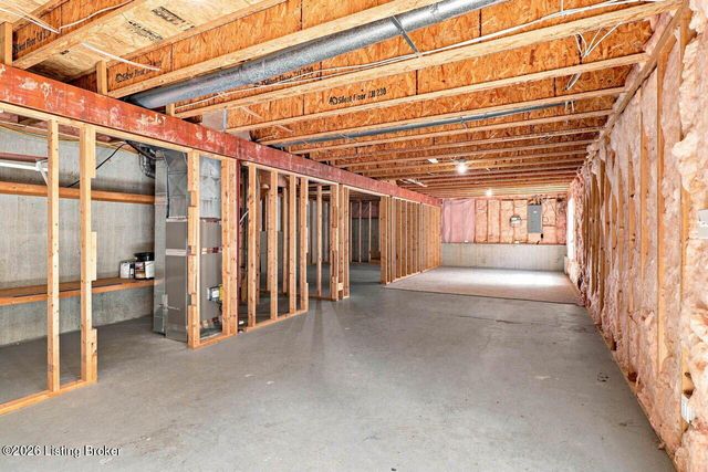 11421 Top Walnut Loop, Louisville, KY 40229