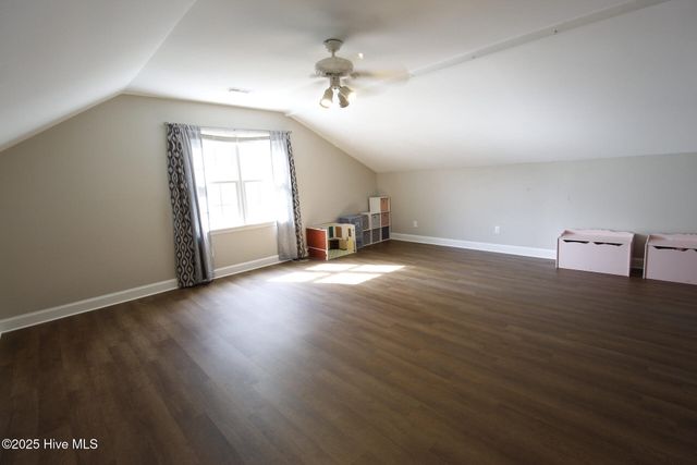 102 S Country Club Drive, Kenansville, NC 28349