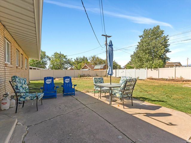 396 W 1130 N, Sunset, UT 84015