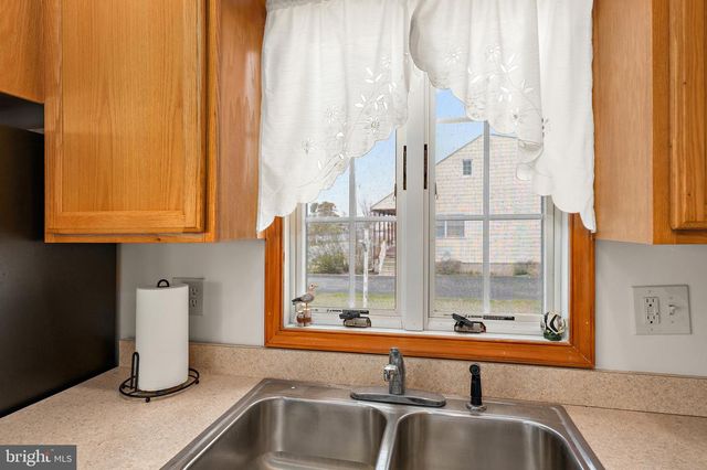 39896 ASSAWOMAN ST, Bethany Beach, DE 19930