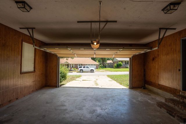 103 Chippewa Drive, Searcy, AR 72143