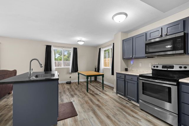 705 8th Street NW, Minot, ND 58703