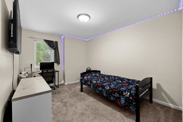 705 8th Street NW, Minot, ND 58703