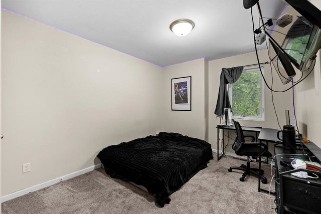 705 8th Street NW, Minot, ND 58703