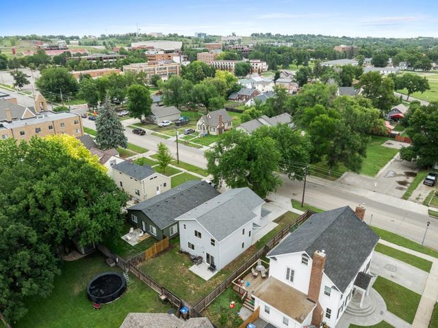 705 8th Street NW, Minot, ND 58703