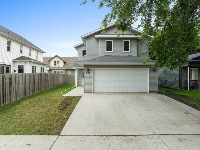 705 8th Street NW, Minot, ND 58703