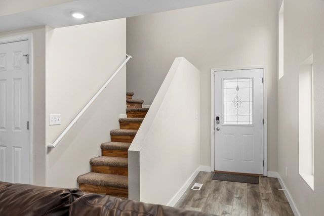 705 8th Street NW, Minot, ND 58703