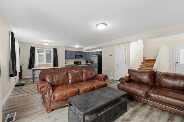 705 8th Street NW, Minot, ND 58703