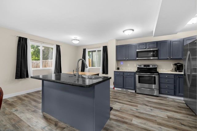 705 8th Street NW, Minot, ND 58703