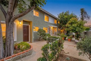16144 Sunset Boulevard 6, Pacific Palisades, CA 90272