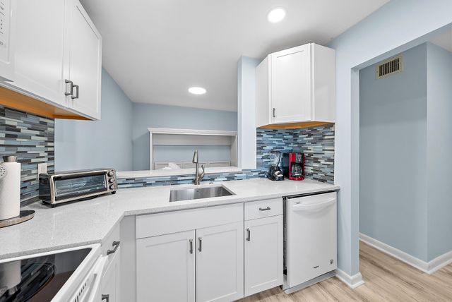3851 N OCEAN Boulevard 202, Gulf Stream, FL 33483